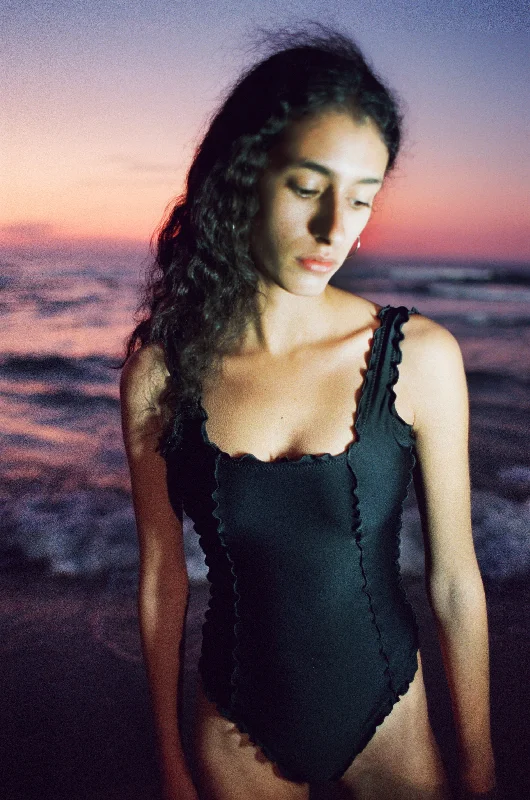 Statement - making  Sherris: Ruffle Corset One Piece - Black